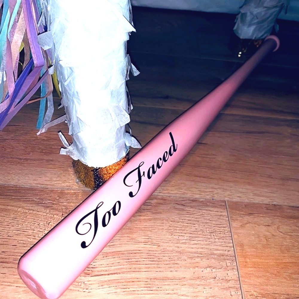 Too Faced Piñata Bat PR